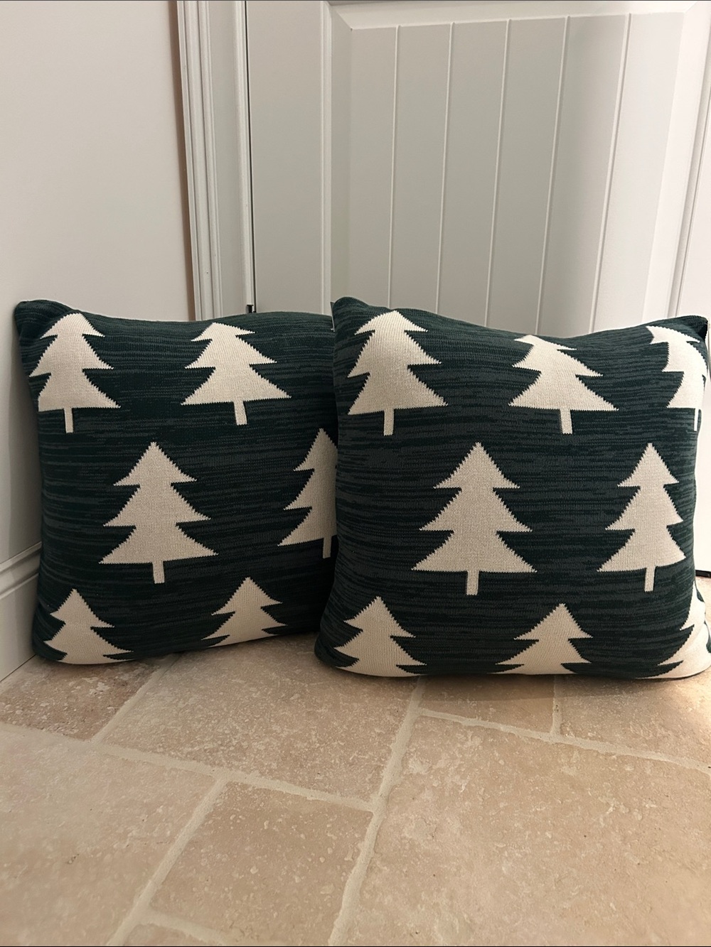 NWT Balsam & Fir Trading Co. Modern Tree Green Pillows! 2 available!